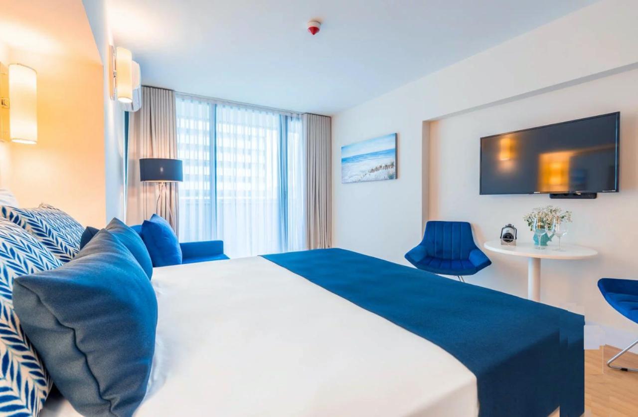 Orbi City Suite Sea View In Batumi Aparthotel Esterno foto