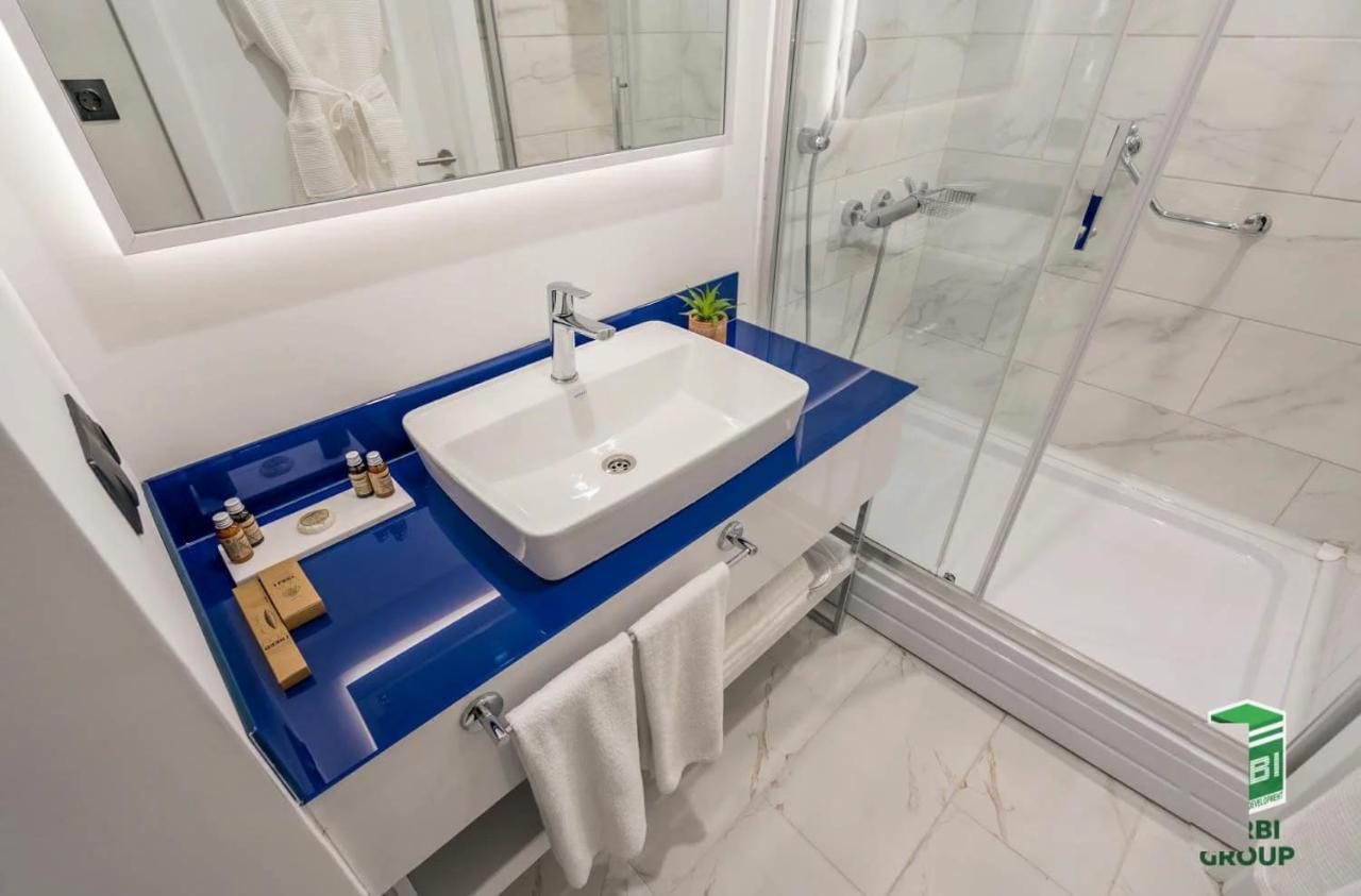 Orbi City Suite Sea View In Batumi Aparthotel Esterno foto