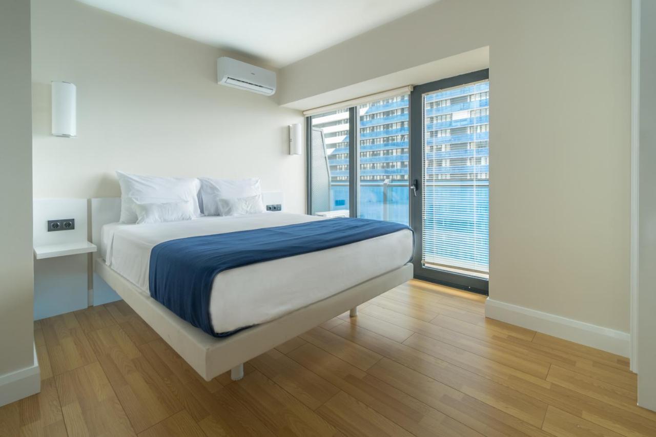 Orbi City Suite Sea View In Batumi Aparthotel Esterno foto