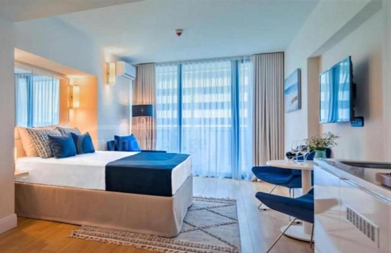 Orbi City Suite Sea View In Batumi Aparthotel Esterno foto